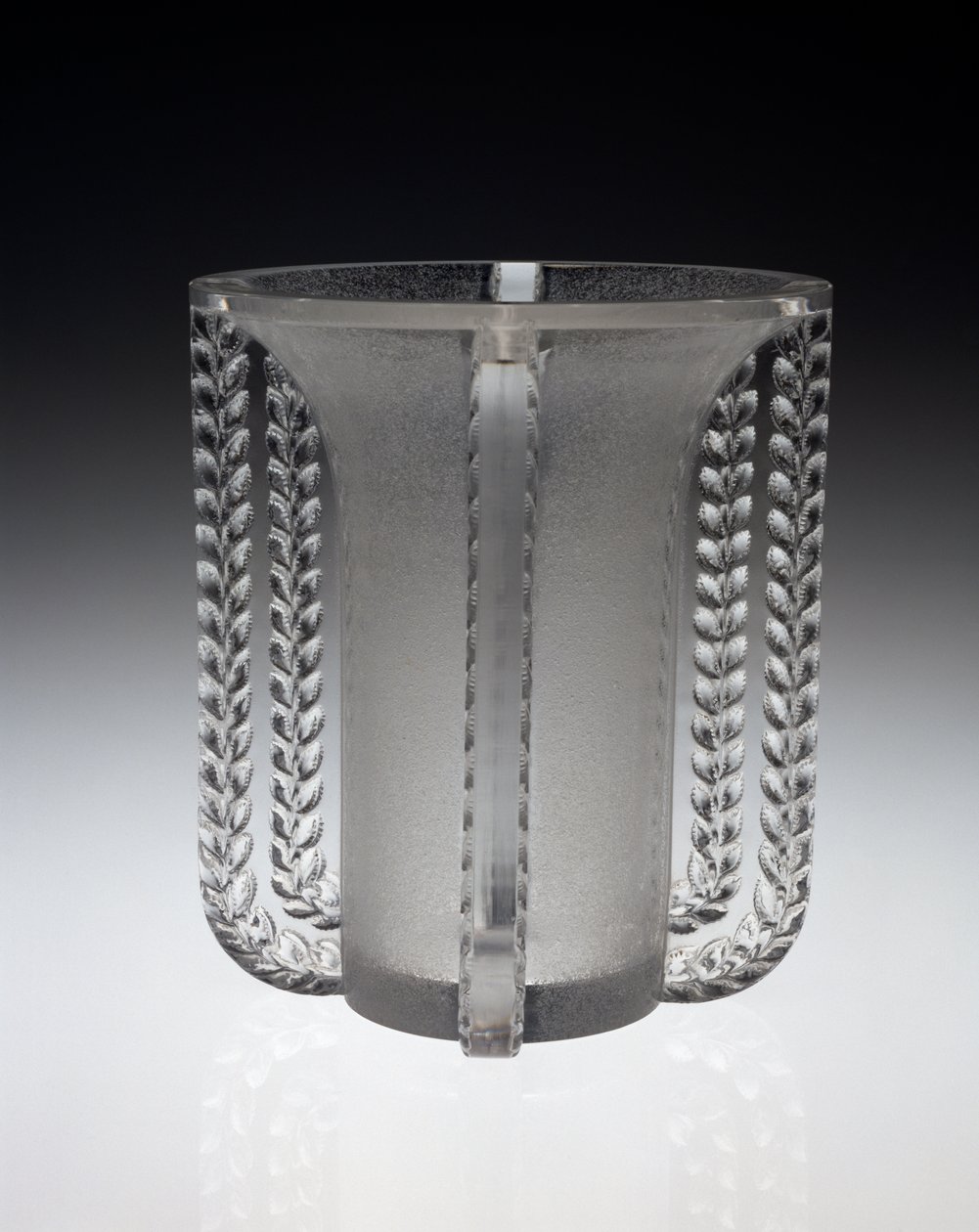 "Marignane" Vase, entworfen am 11. Mai von Rene Jules Lalique