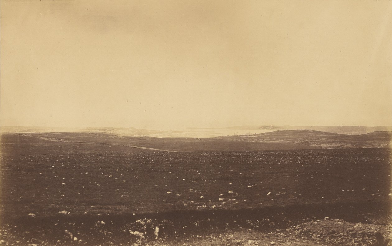 Entfernter Blick auf Sebastopol mit den Linien der Gordons Batterie von Roger Fenton