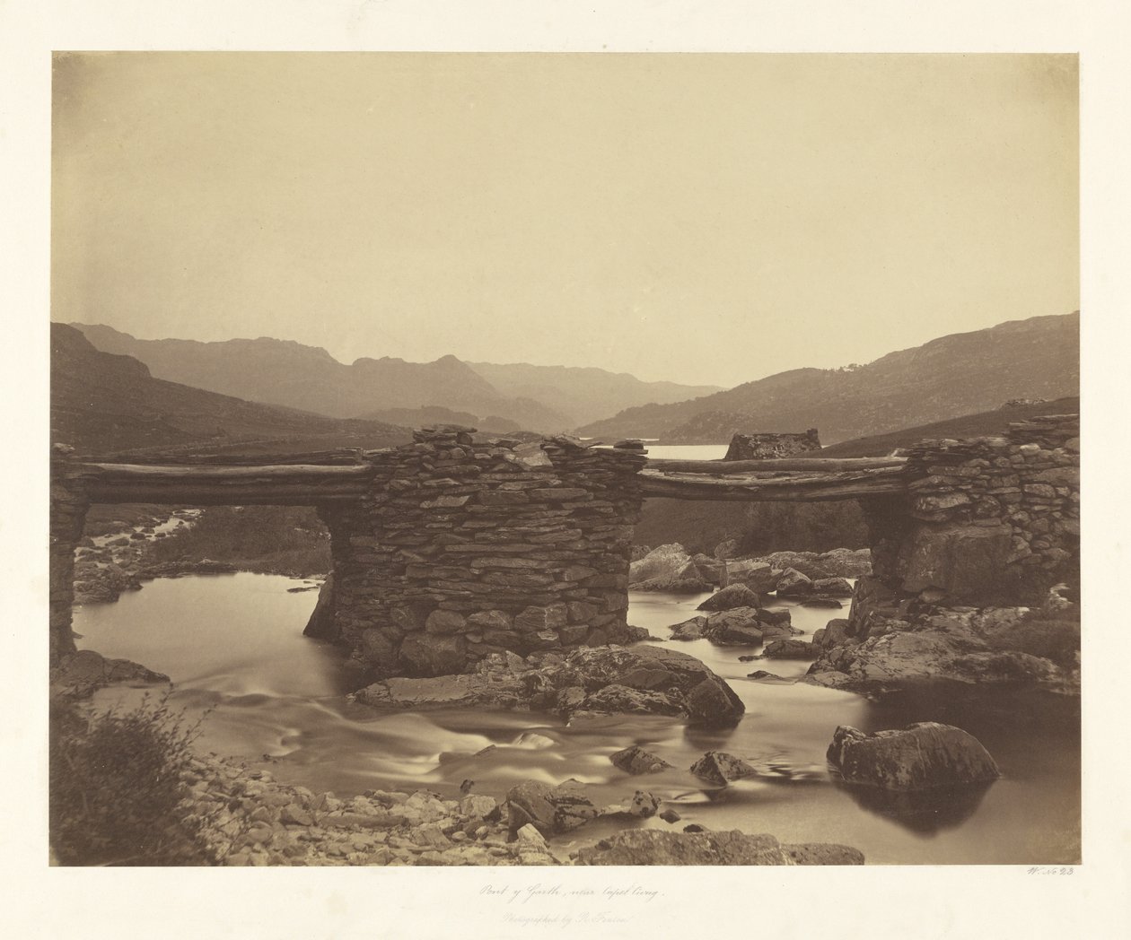 Pont-y-Garth, nahe Capel Curig von Roger Fenton