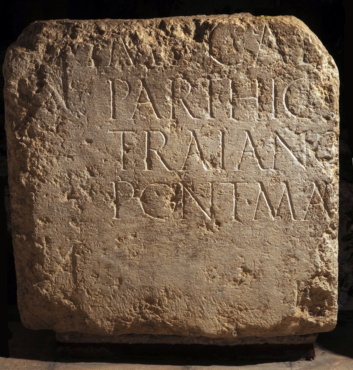 Teil einer größeren hadrianischen Inschrift, 2. Jahrhundert n. Chr. (Stein) von Roman Roman