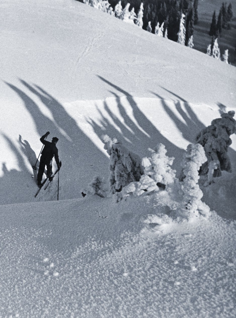Der Skifahrer, 1928 von Rudolph Koppitz: Kunstdruck kaufen
