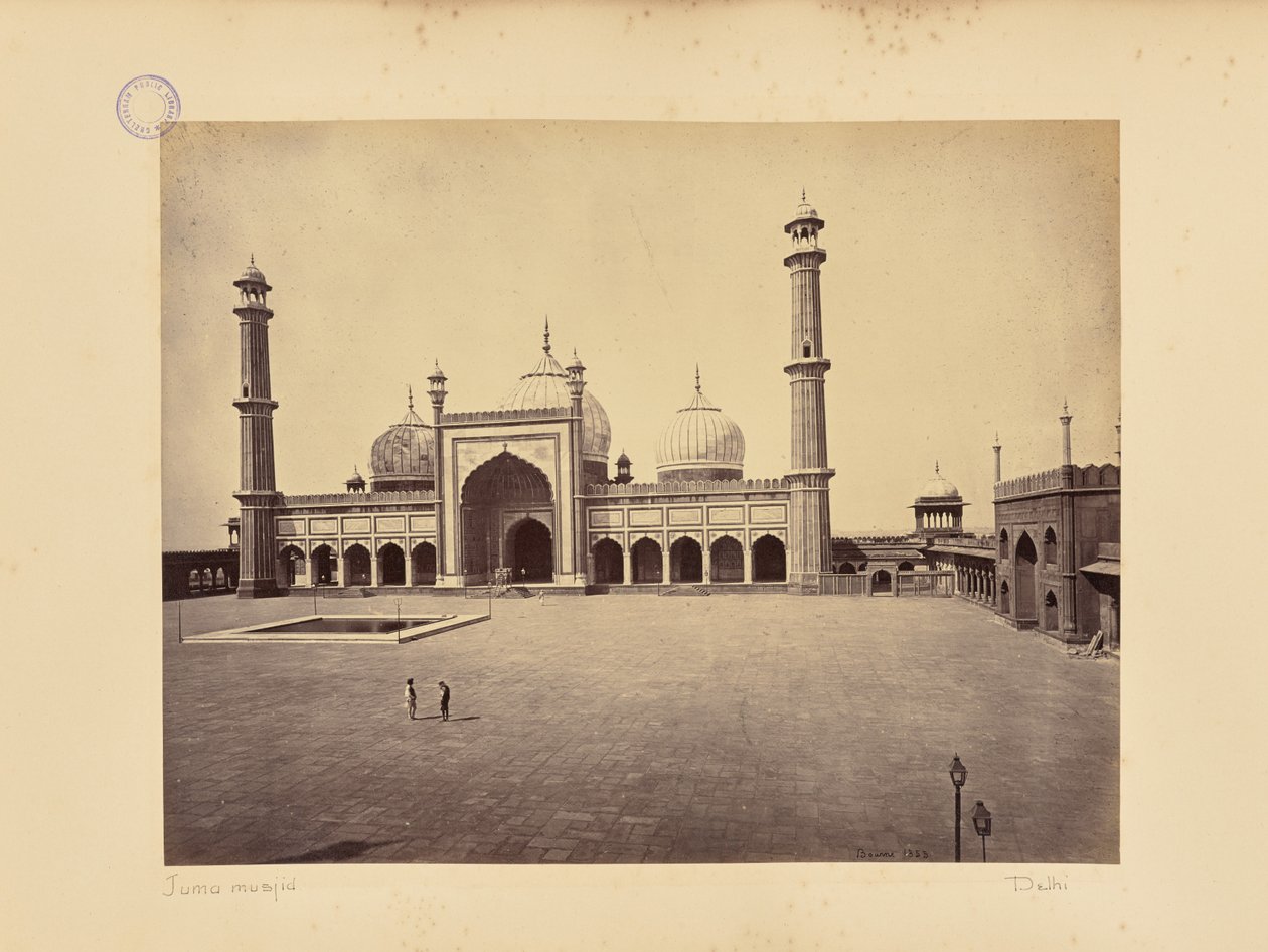 Delhi; die Jumma Masjid, die Moschee und der Innenhof von Samuel Bourne