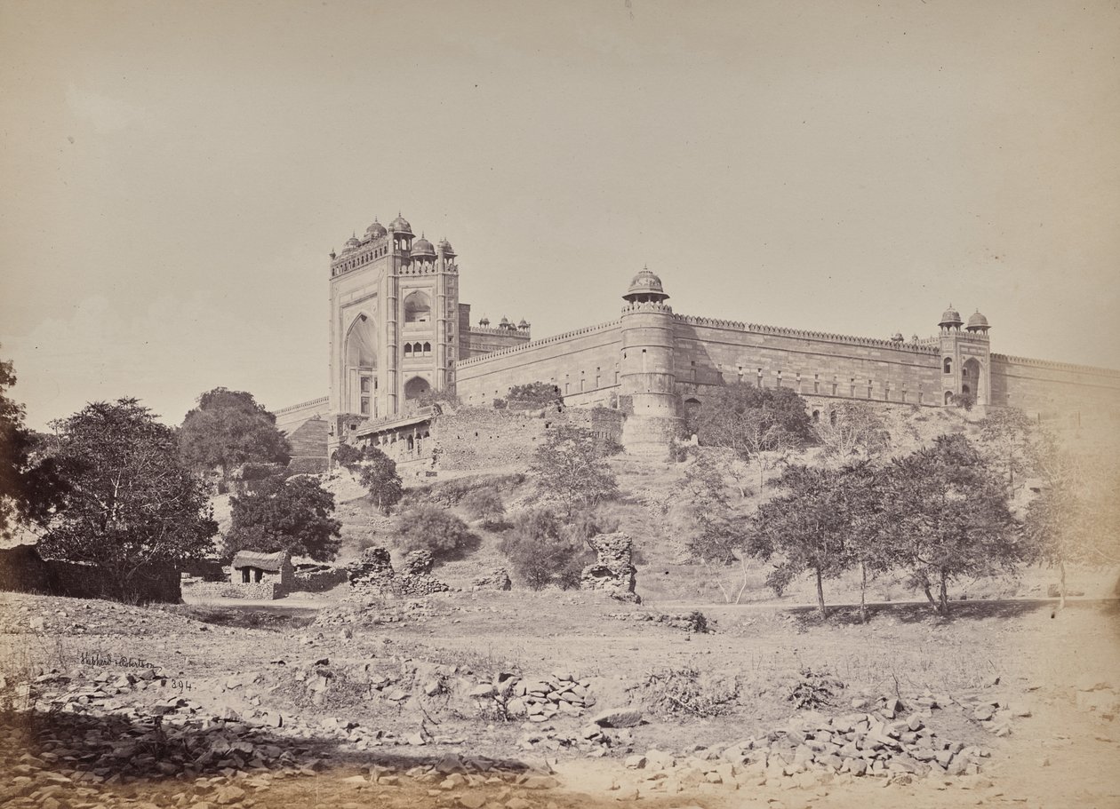 Festung von Fatehpur Sikri bei Agra. Die Residenz des Kaisers Akbar von Samuel Bourne