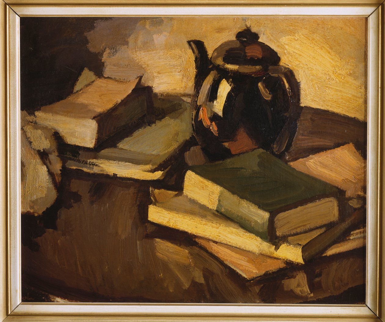 Ein Stillleben mit einer Teekanne und Büchern auf einem Tisch, ca. 1926 von Samuel John Peploe