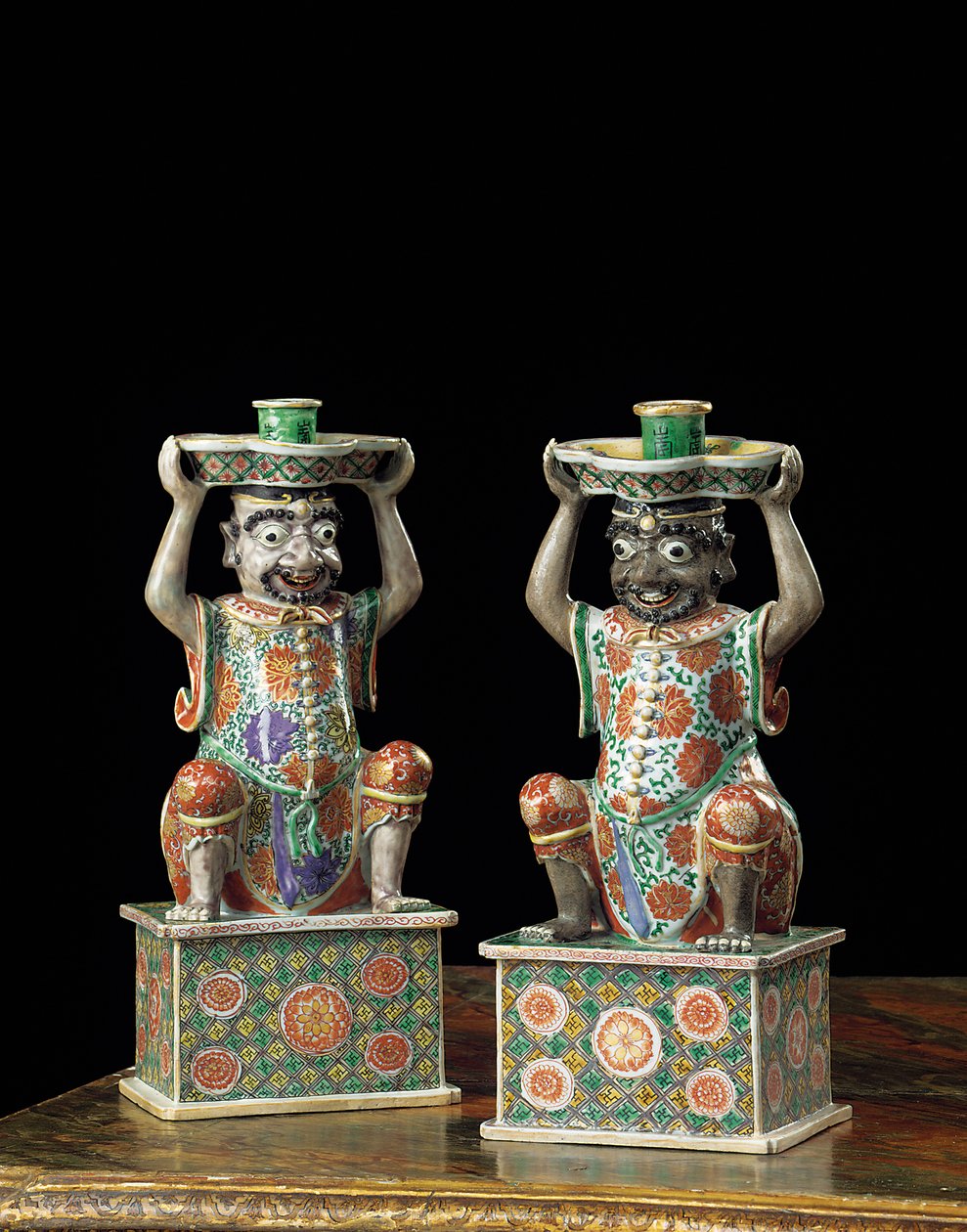 Paar Export-Famille-Verte-Kerzenhalter, Kangxi von School Chinese