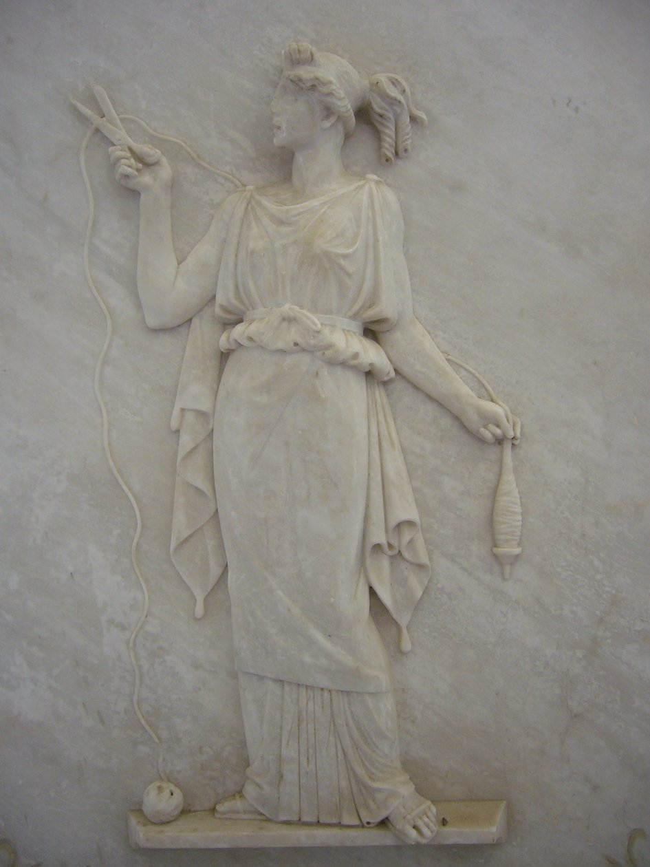 Basrelief von Atropos, der den Lebensfaden schneidet (Marmor) von School Greek