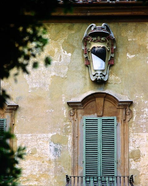 Detail der Südfassade der Villa la Pietra von School Italian