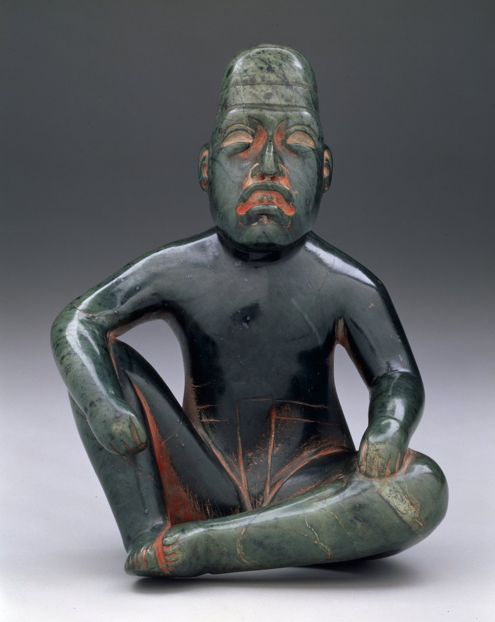 Sitzende Figur mit erhobenem Knie, Hochland-Olmeken, San Martin Texmelucan von School Mexican