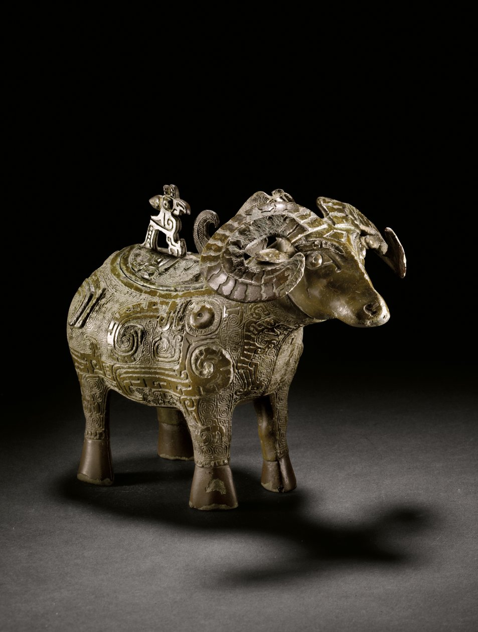 Rituelles weinrammförmiges Gefäß, Gong, späte Shang-Dynastie von Shang Dynasty Chinese School