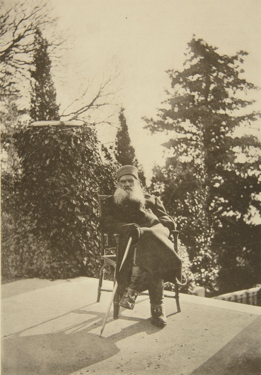 Russischer Autor Leo Tolstoi, Gaspra, Krim, Russland, 1902 von Sophia Andreevna Tolstaya