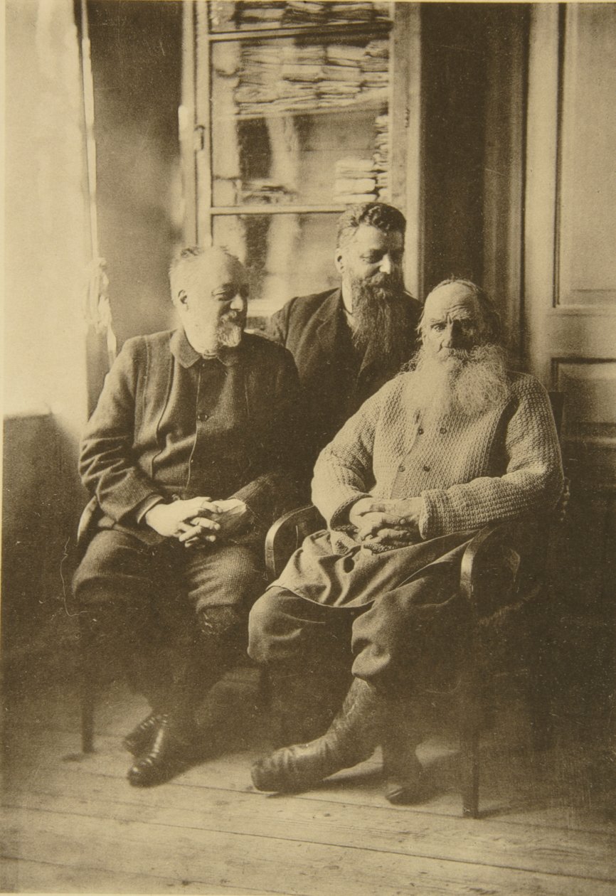 Der russische Autor Leo Tolstoi mit dem Politiker Michail Stachowitsch und Michail Suchotin, Russland, 1900er von Sophia Andreevna Tolstaya