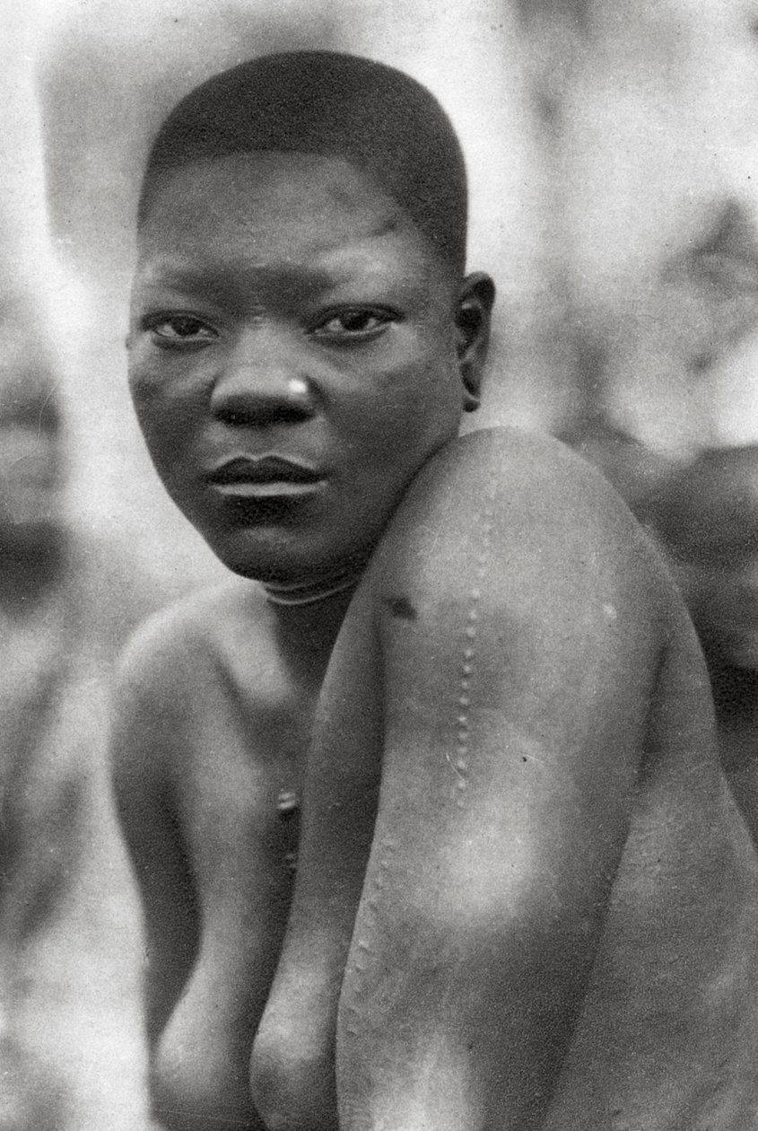 Awemba-Mädchen, Livingstone nach Broken Hill, Nordrhodesien, 1925-1927 von Thomas A. Glover