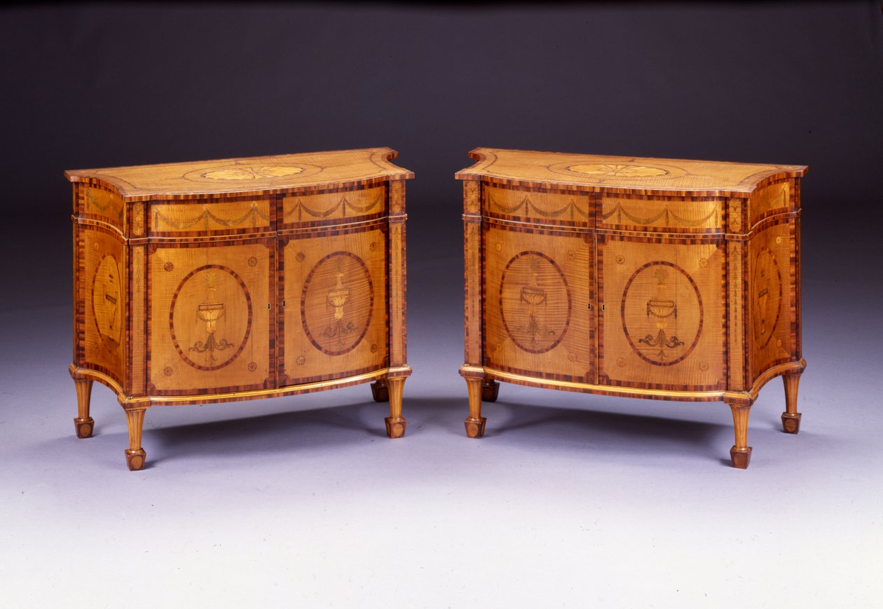 Paar George III Kommoden von Thomas Chippendale