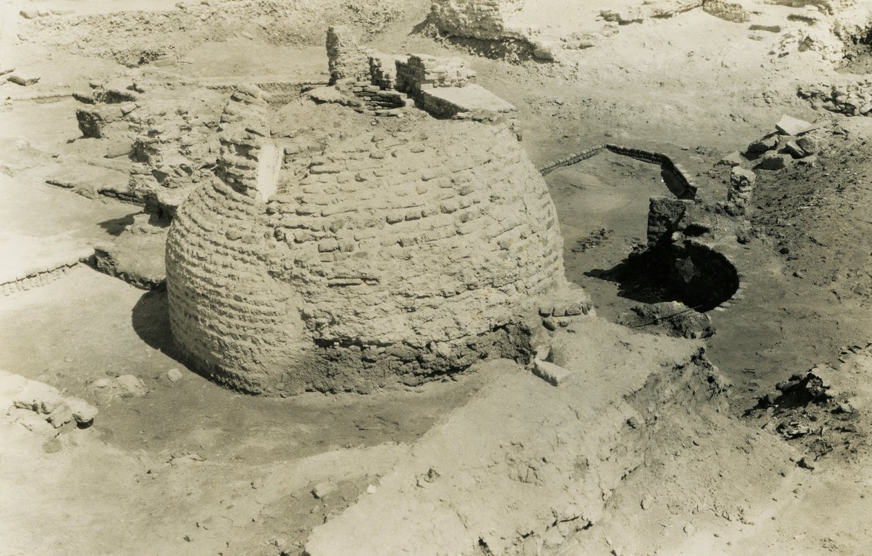 Kuppelgebäude, al-Fustat, Ägypten, Fotografie von Ugo Monneret de Villard von Ugo Monneret de Villard