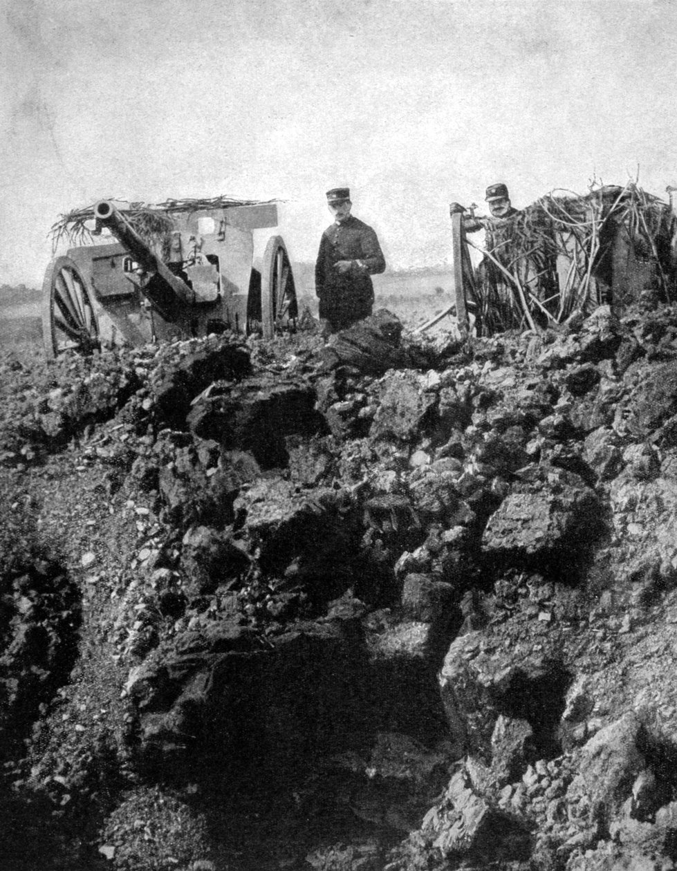 Eine französische Batterie der 75. hat eine knappe Flucht, Erster Weltkrieg, 1915 von Unbekannt