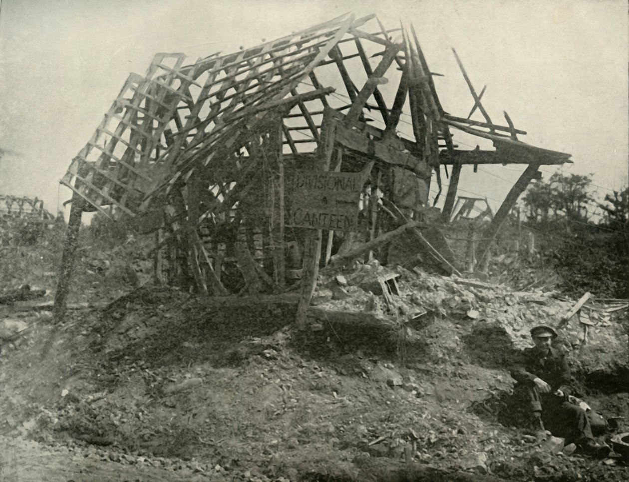 Ein Dorf an der Westfront, 1919 von Unbekannt