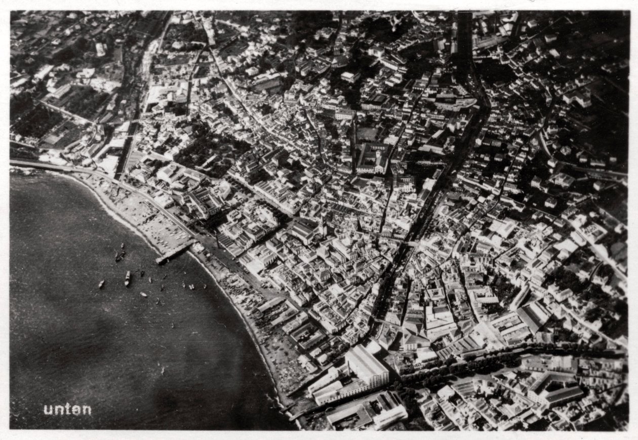 Luftaufnahme von Funchal, Madeira, aus einem Zeppelin, 1928-1933 von Unbekannt