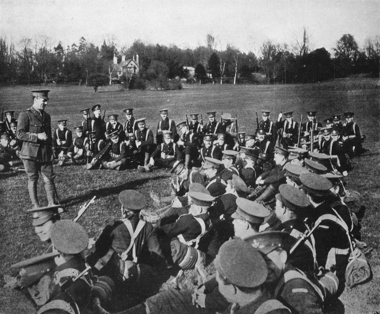 Ein Vortrag im Freien in den Parks, Oxford, 1915 von Unbekannt