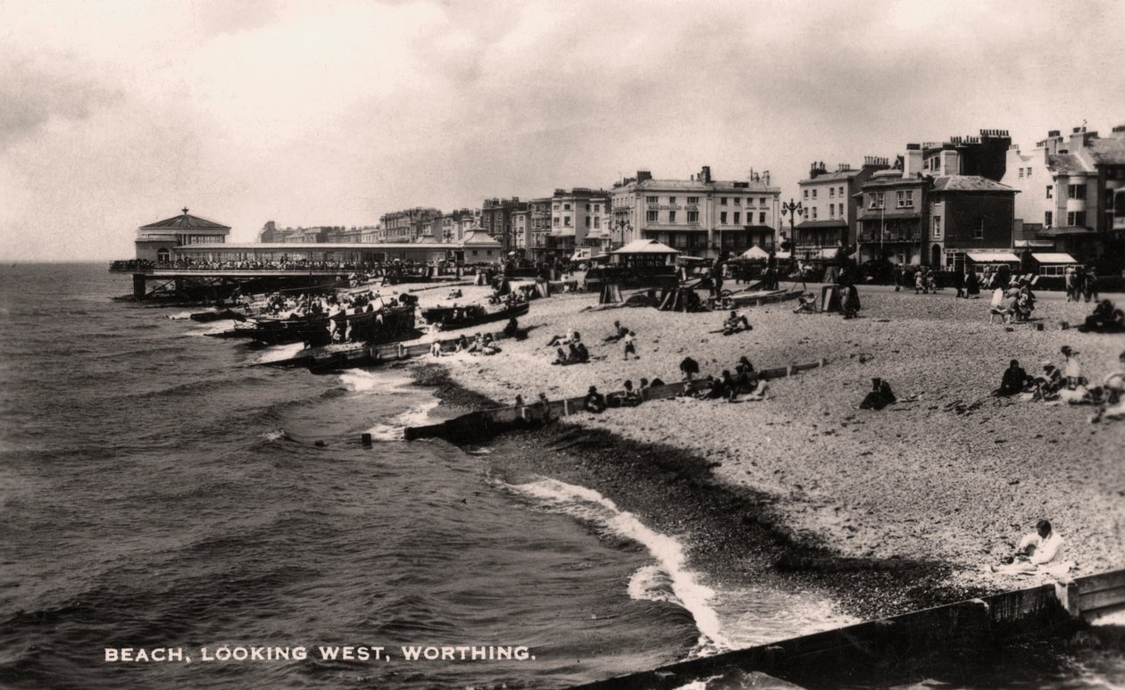 Strand, Blick nach Westen, Worthing, Sussex, 1935 von Unbekannt