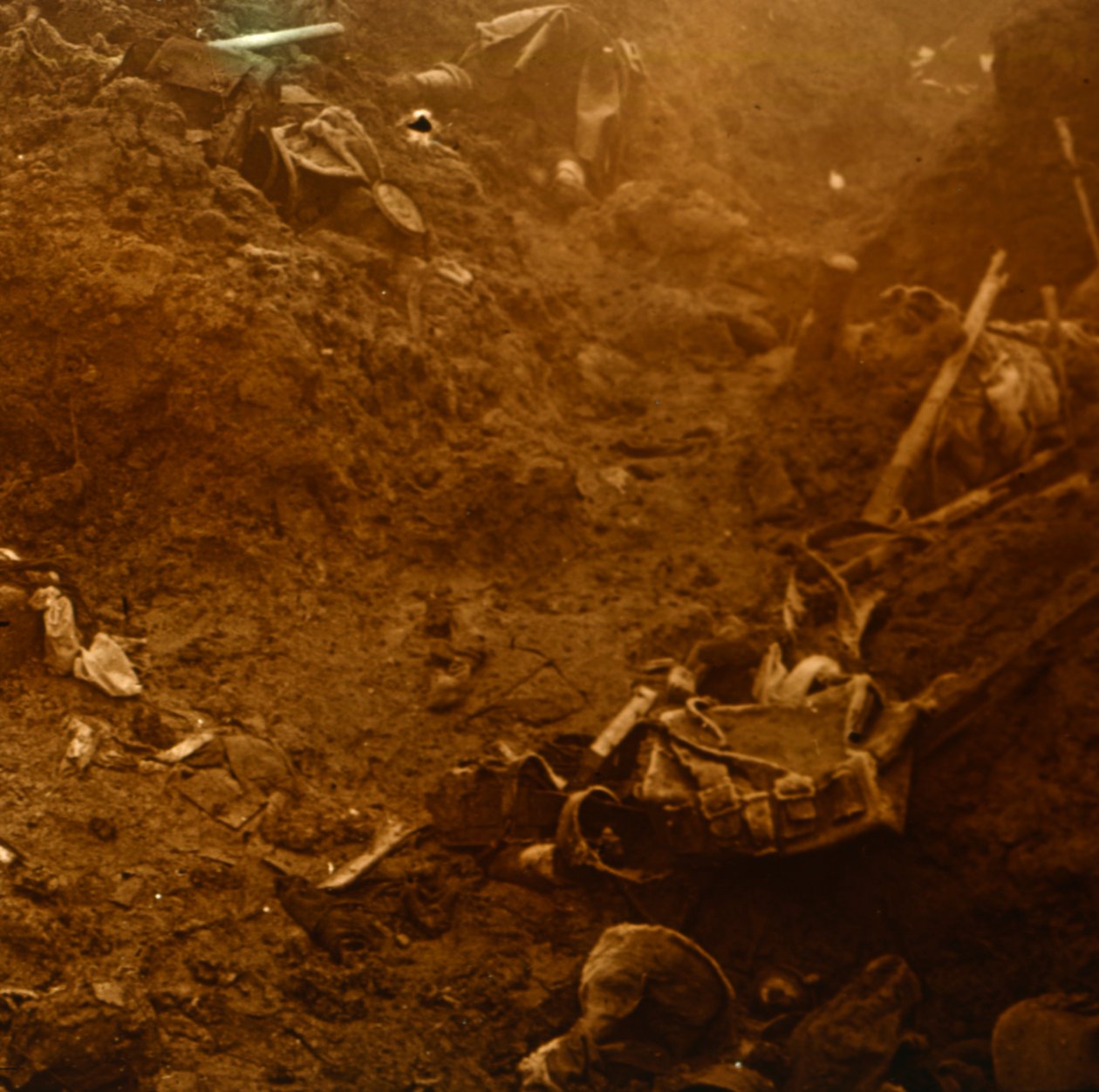 Eroberter feindlicher Graben, Les Éparges, Nordfrankreich, 1915 von Unbekannt