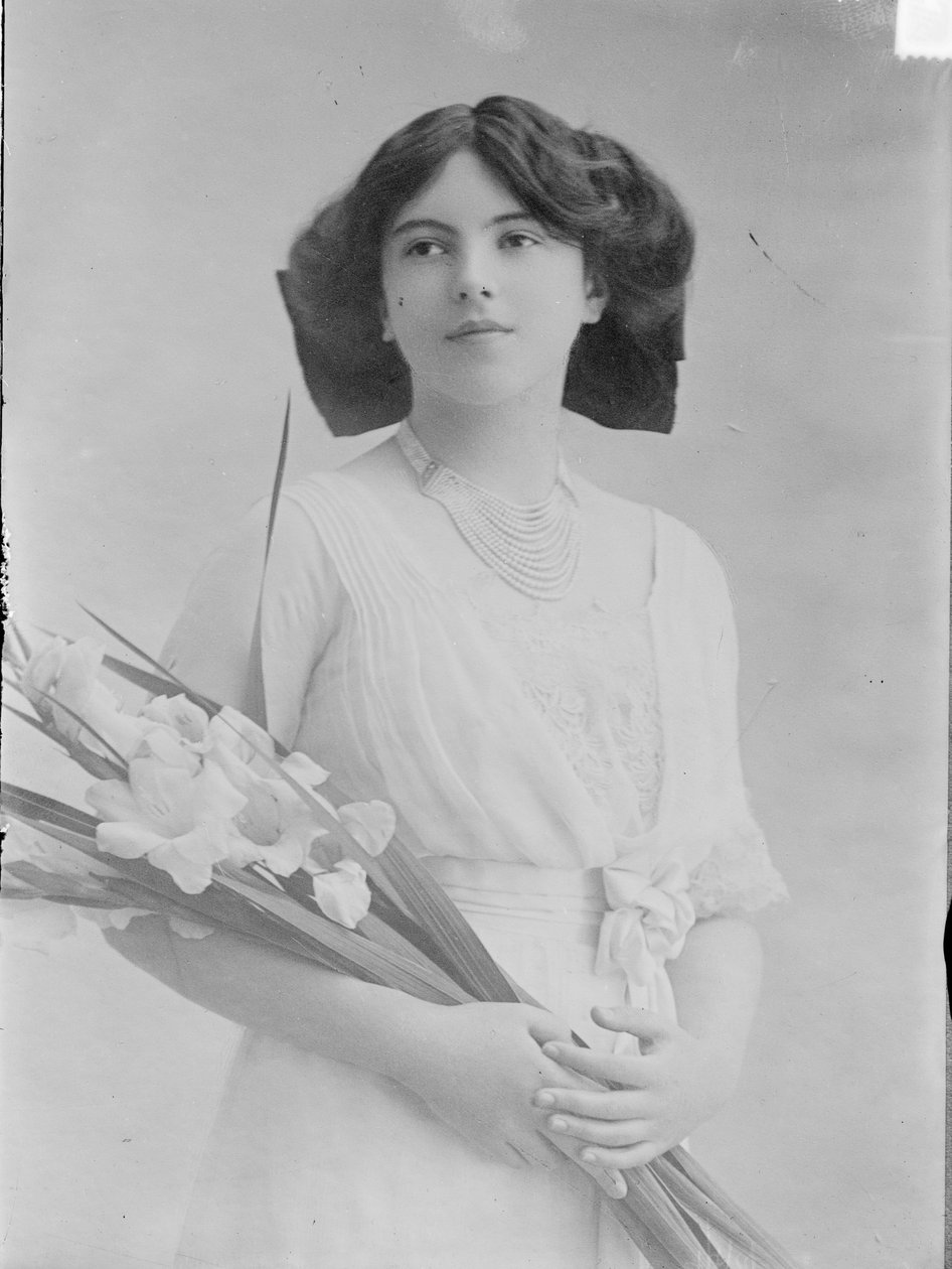 Gräfin Nadejda Mikhailovna de Torby 1896-1963 von Unbekannt