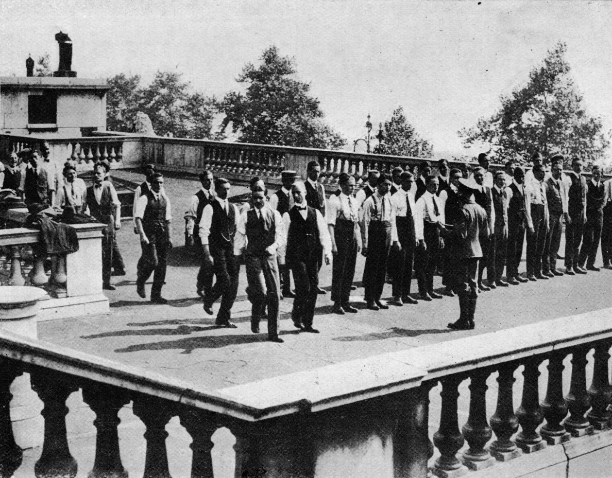 Rekrutenübungen auf dem Dach des Somerset House, London, 1914 von Unbekannt