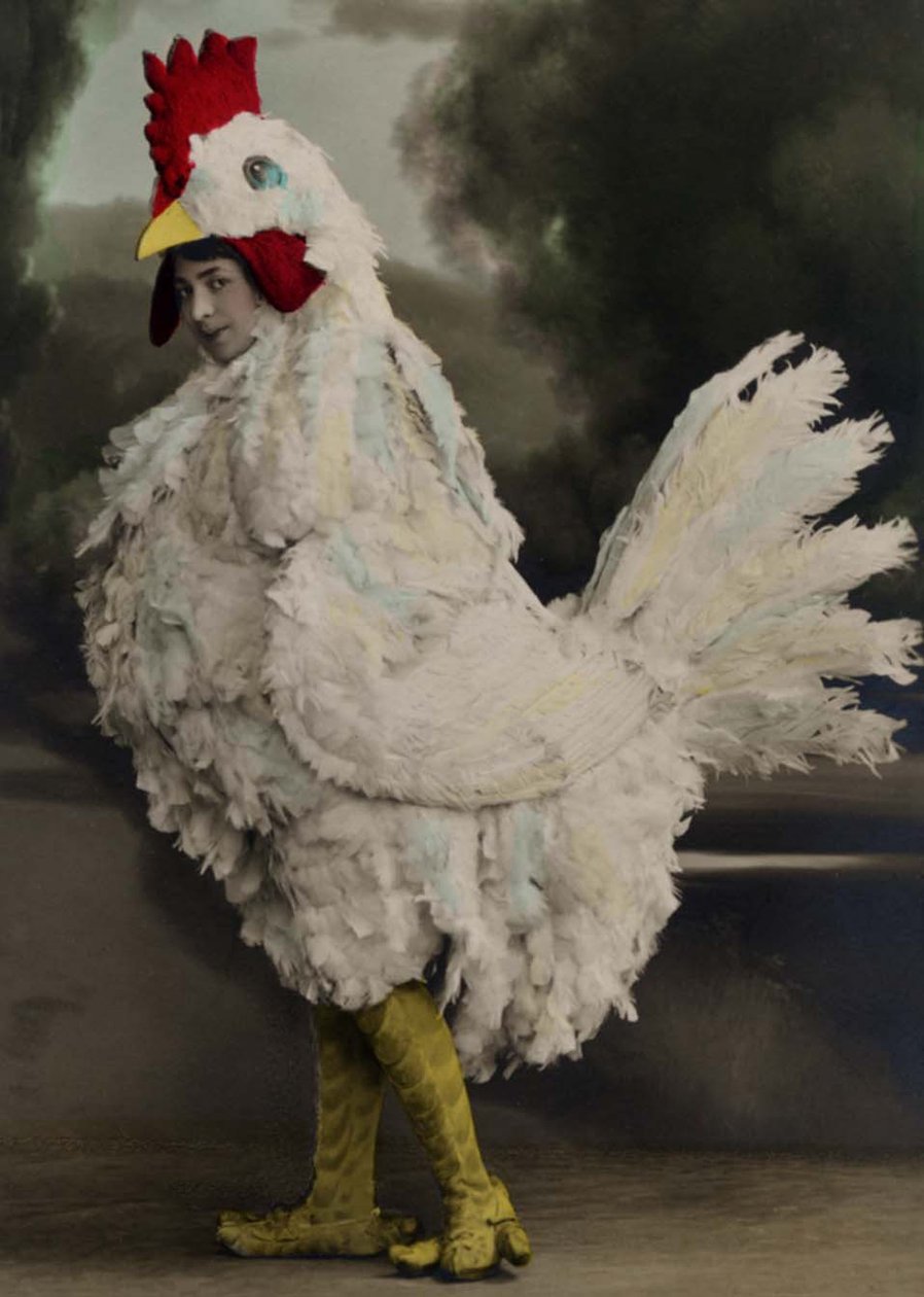Fritzi Massary in der Revue Hurra! Wir leben noch! im Metropoltheater, Berlin von Unbekannt