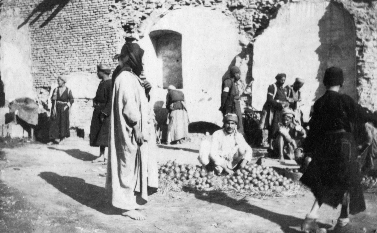 Obstmarkt, Bagdad, Irak, 1917-1919 von Unbekannt