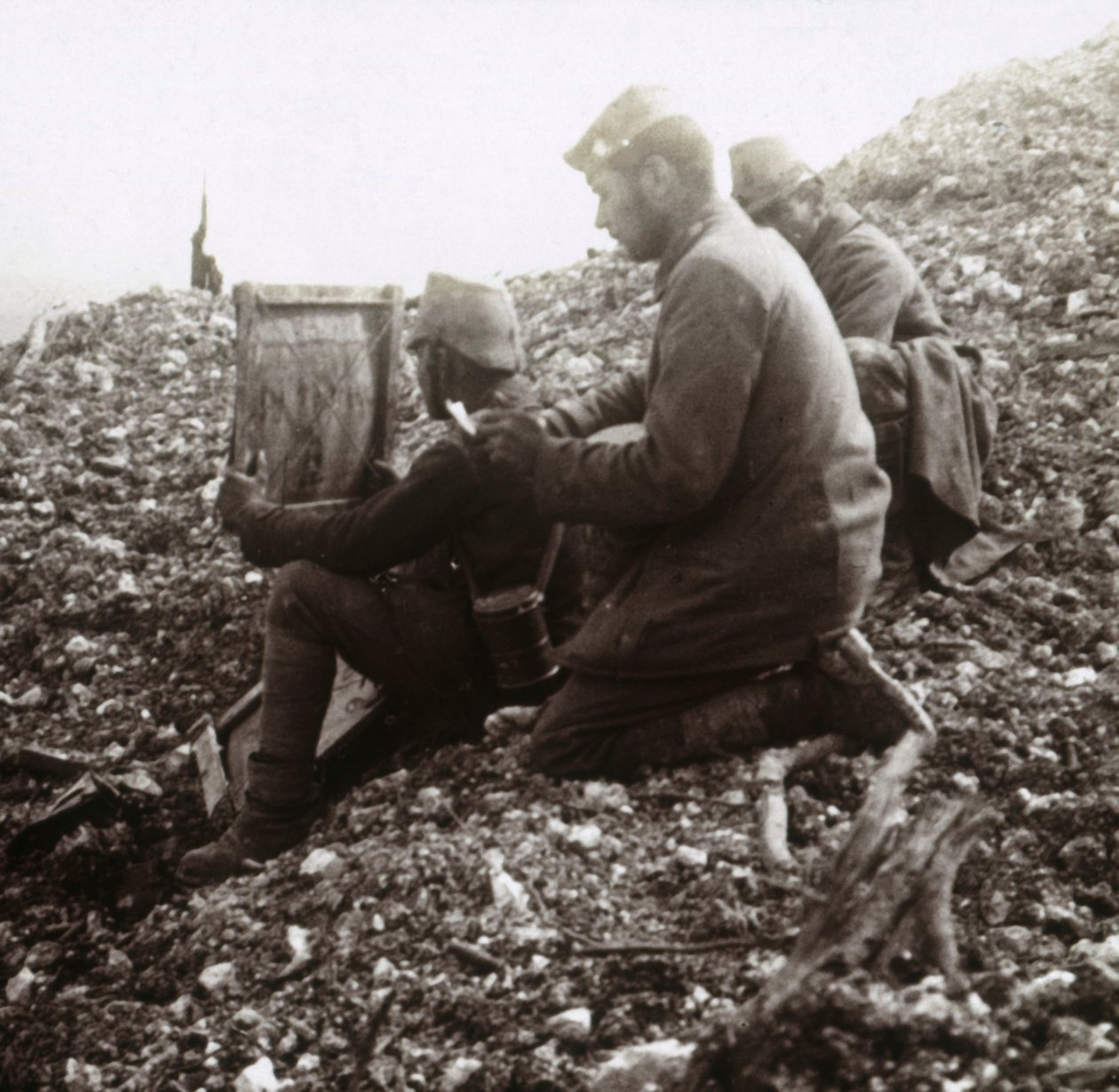 Deutsche Signalgeber vor der Festung Vaux, Verdun, Nordfrankreich, ca. 1914-ca. 1918 von Unbekannt