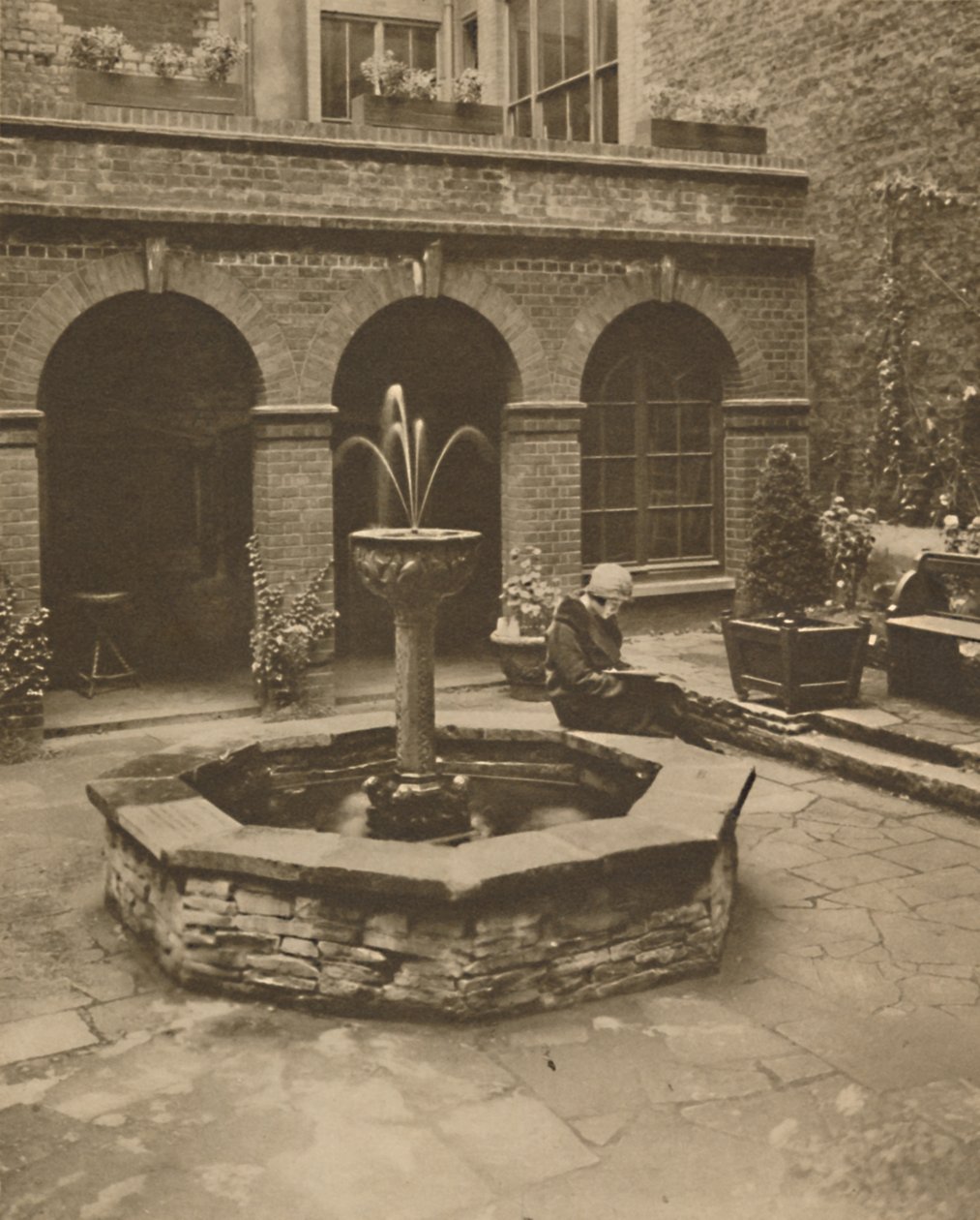 Friedhof von St. Ethelburga, Bishopgate, Ein Ruheplatz für die Lebenden, um 1935 von Unbekannt