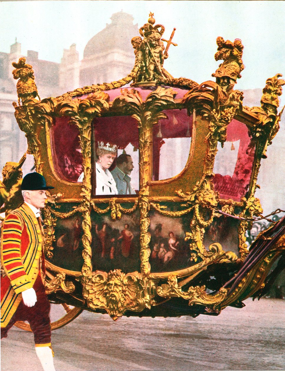 König George V und Königin Mary in der historischen Staatskutsche, ca. 1935 von Unbekannt