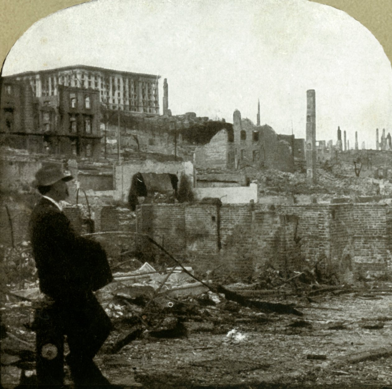 Blick nach Norden die Mason St. hinauf von Eddy - Ruinen des Fairmont $4.000.000 Hotels, 1906 von Unbekannt