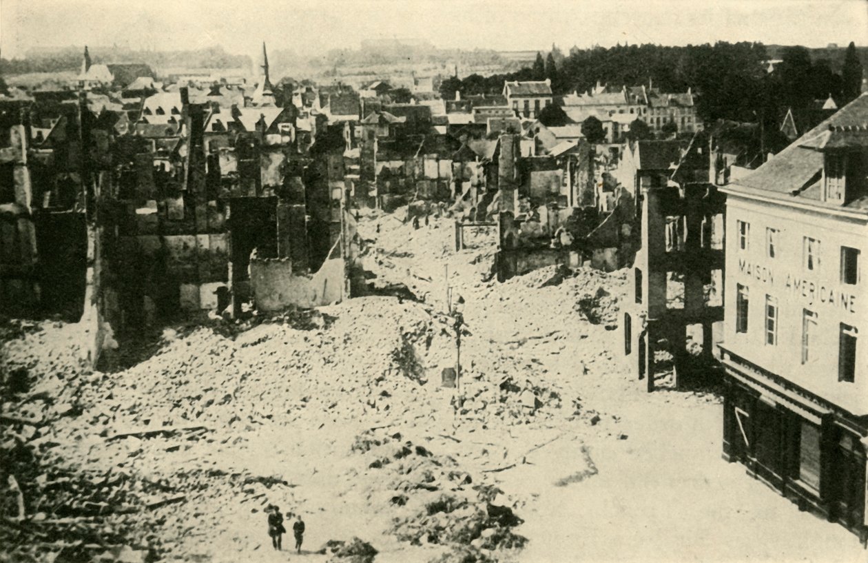 Louvain nach dem deutschen Bombardement: ein Teil der zerstörten Stadt, um 1914, um 1920 von Unbekannt