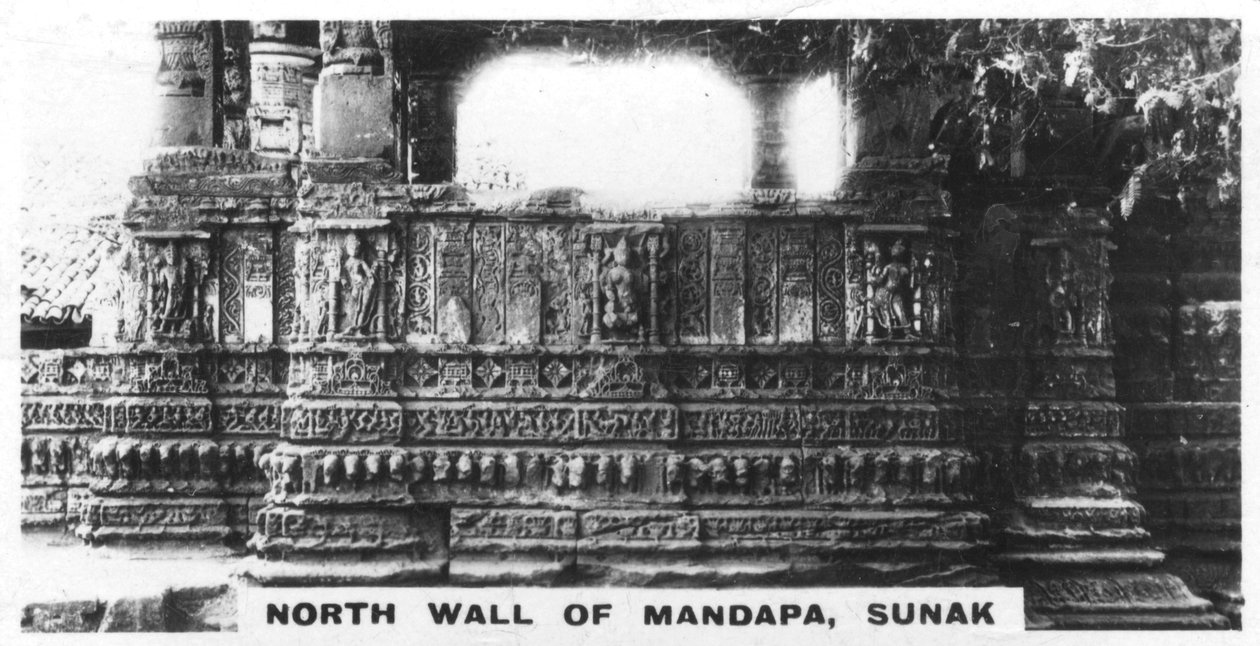 Nordwand der Mandapa, Sunak, Indien, um 1925 von Unbekannt