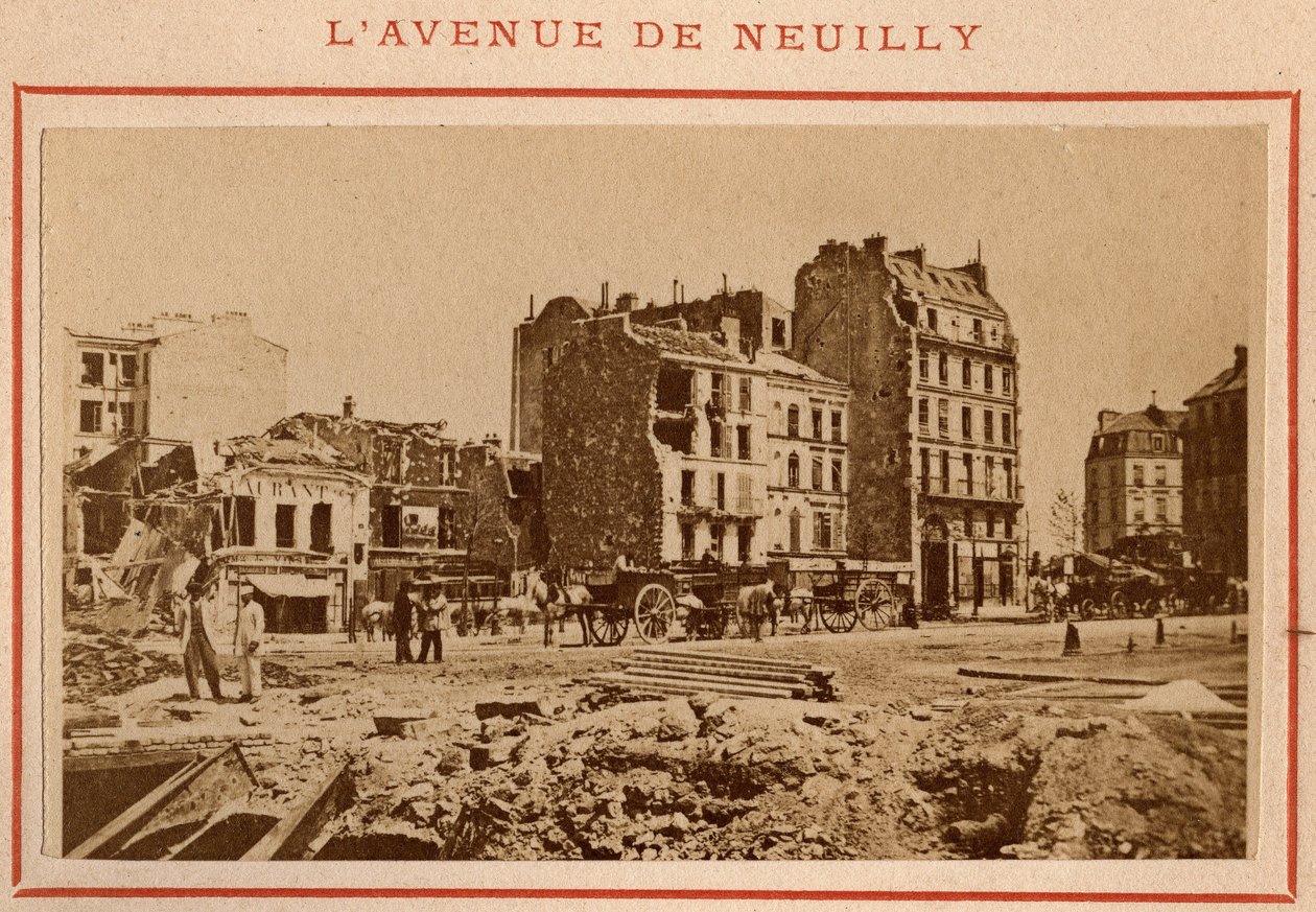 Pariser Kommune (1871): Blick auf die Avenue de Neuilly in Paris im Mai 1871. Fotografie von Pierre Pepetit. von Unbekannt