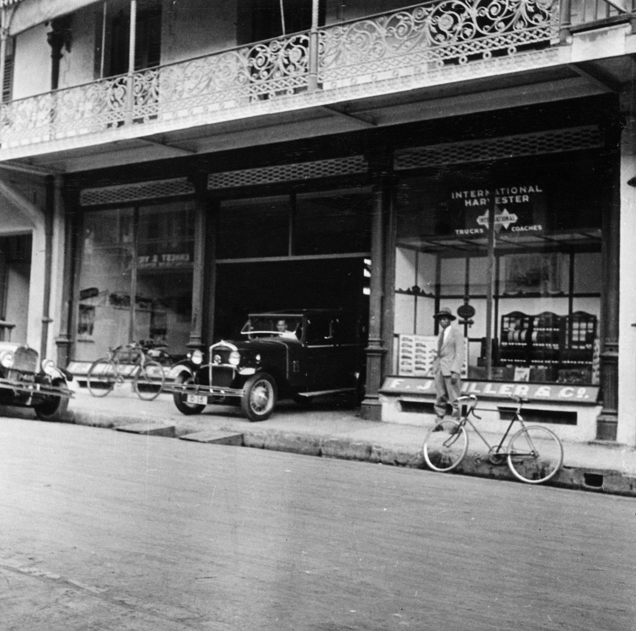 Singer Autoausstellung, Port of Spain, Trinidad und Tobago, 1931 von Unbekannt