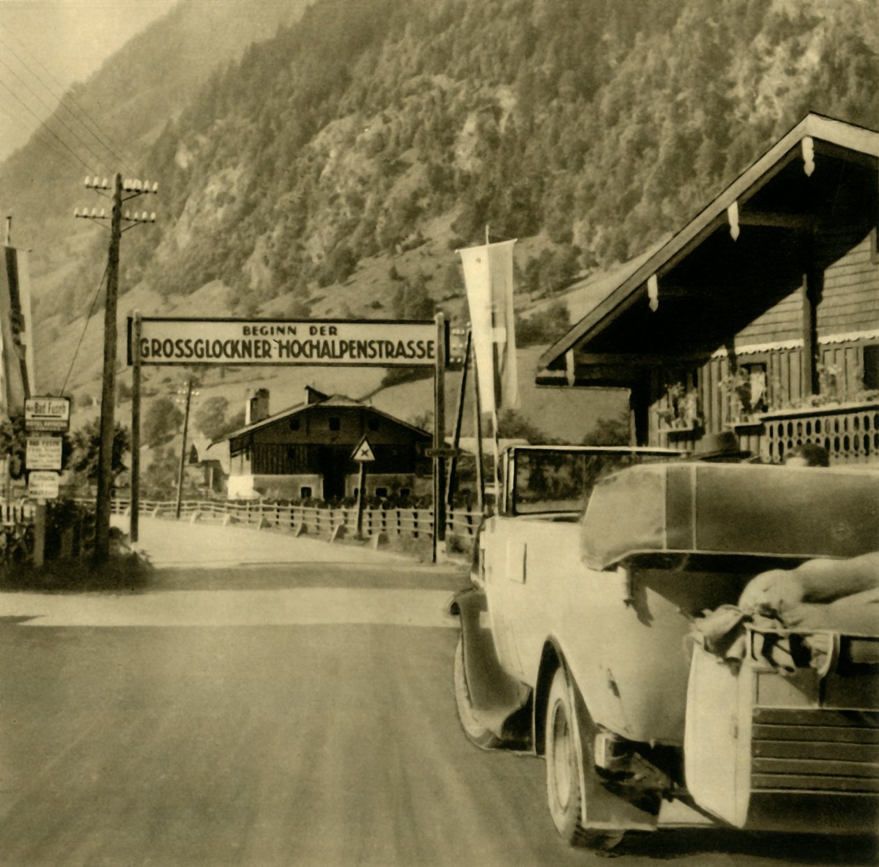 Start der Großglockner Hochalpenstraße, Fusch an der Großglocknerstraße, Österreich, ca. 1935 von Unbekannt