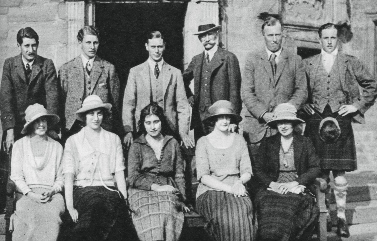 Der Herzog von York mit der Jagdgesellschaft des Earl of Strathmore, Schottland, 1921 von Unbekannt