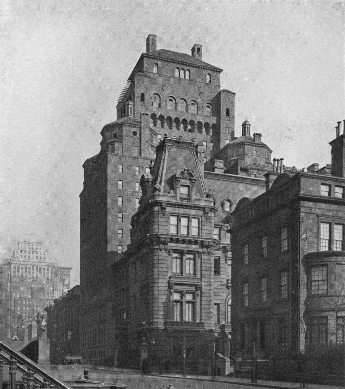 Das Fraternity Clubs Building von der Madison Avenue, New York City, 1924 von Unbekannt