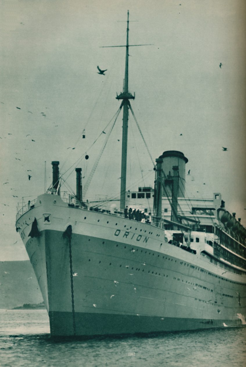 Die Majestät eines großen Liners - Die Orion vor Anker, 1937 von Unbekannt
