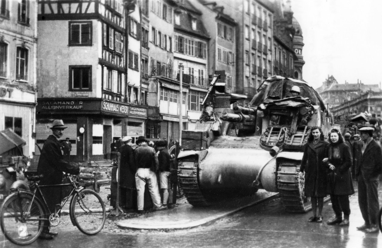Die ersten alliierten Panzer erreichen Straßburg, Elsass, November 1944 von Unbekannt