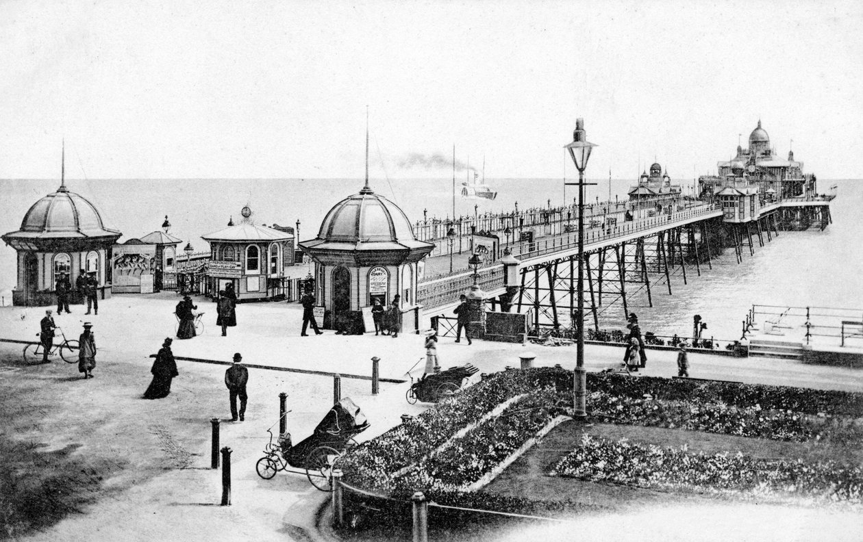 Der Pier in Eastbourne, East Sussex, ca. 1900er-1920er Jahre von Unbekannt