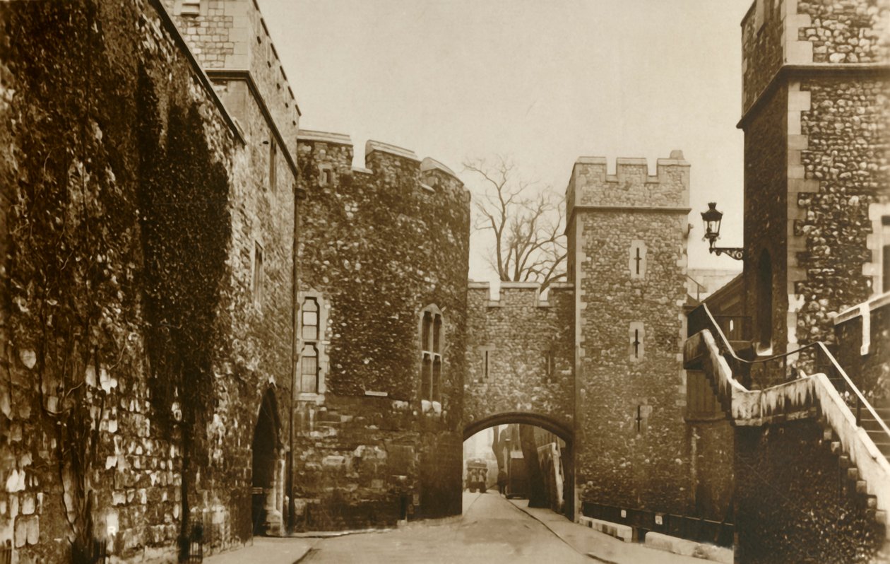 Tower of London...Blutiger Turm...St. Thomas Turm und Wakefield Turm, um 1910 von Unbekannt