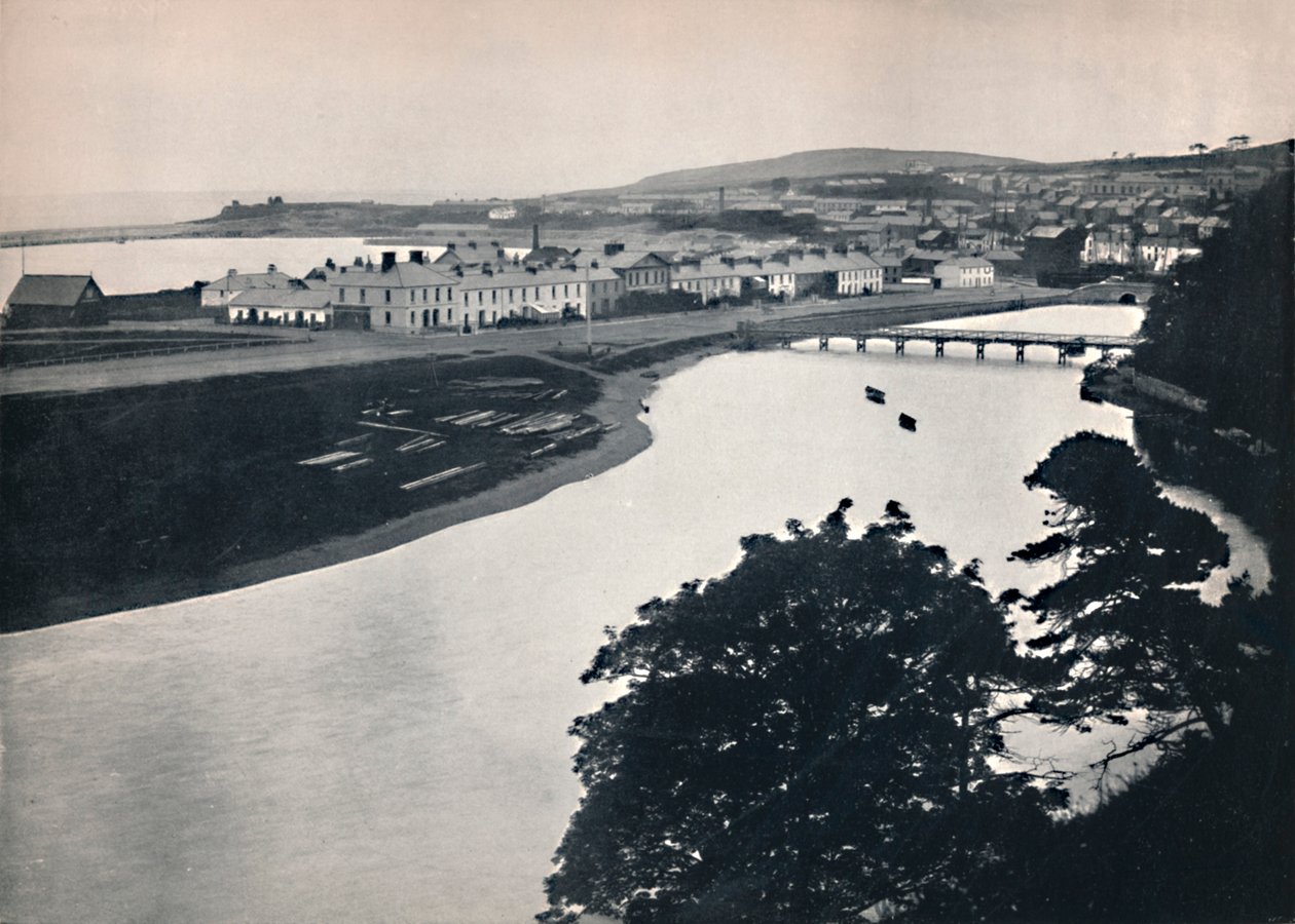 Wicklow - Gesamtansicht der Stadt und des Flusses, 1895 von Unbekannt