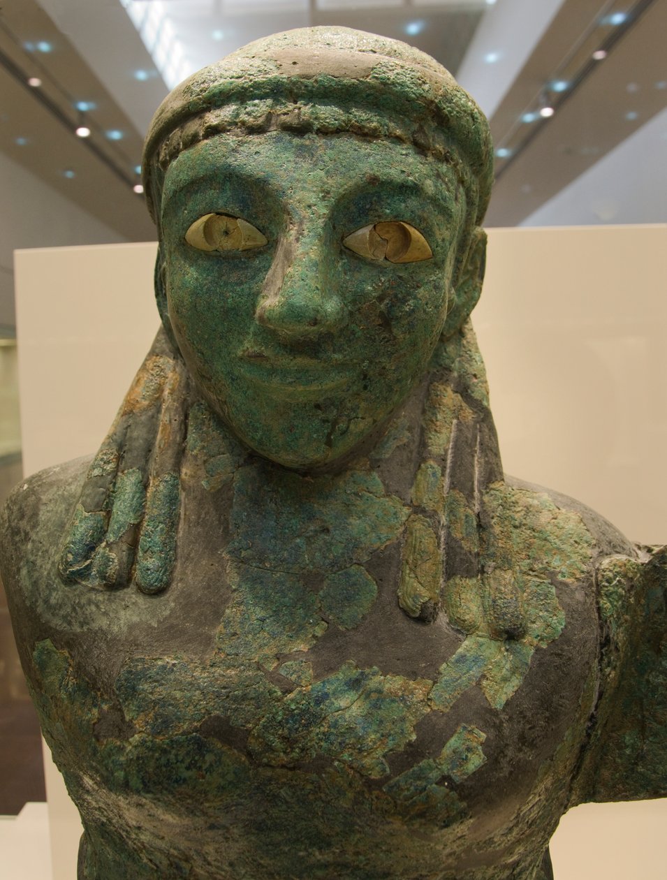 Bronzene geflügelte Frauenfigur (590 v. Chr. - 580 v. Chr.), Olympia-Museum, Olympia, Peloponnes, Griechenland (Foto) von Unknown