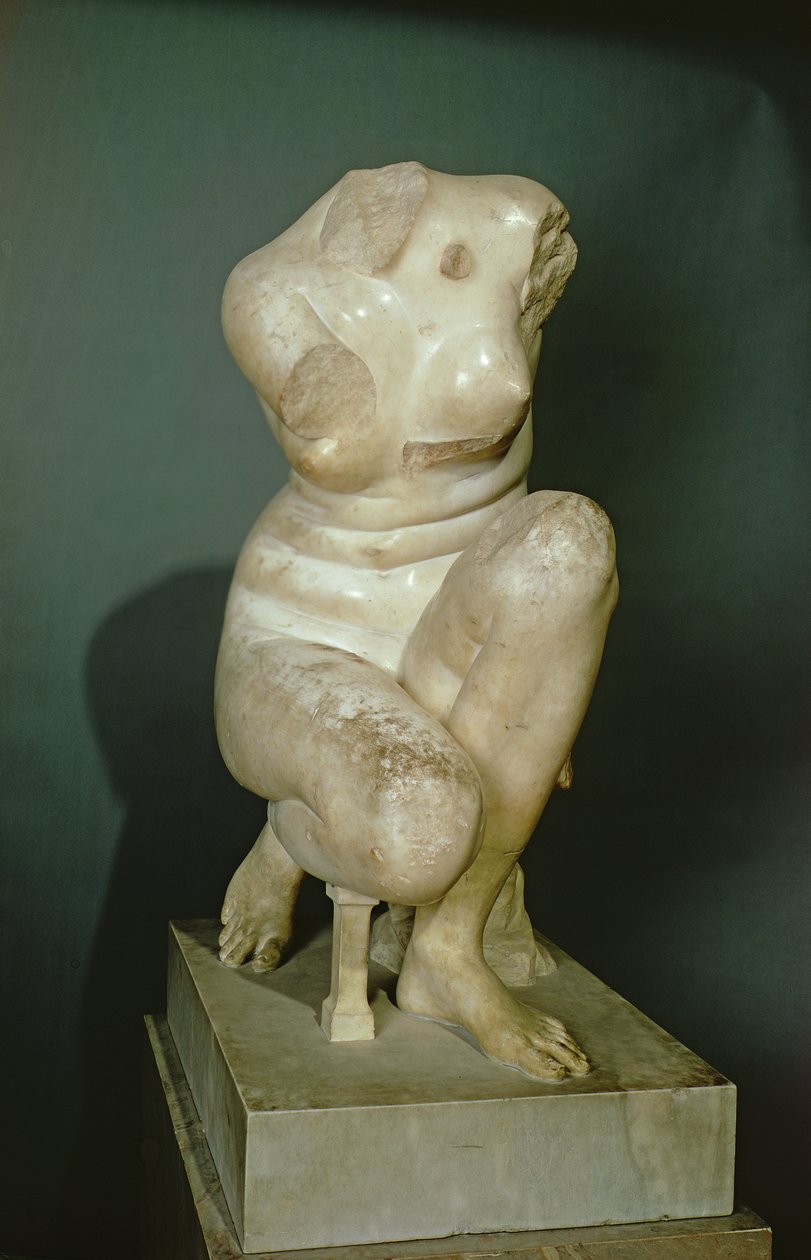 Kauernde Aphrodite, römische Kopie eines griechischen Originals aus dem späten 3. Jahrhundert v. Chr. von Unbekannt