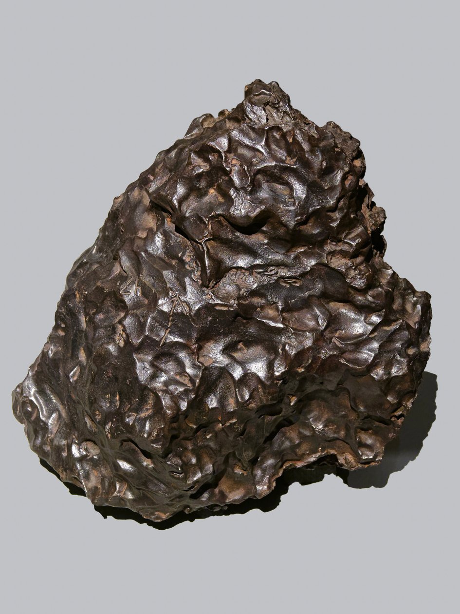 Eisenmeteorit (IIB). Gefallen in Sikhote-Alin (Russland) 1947. Ecole des Mines, Paris. von Unbekannt