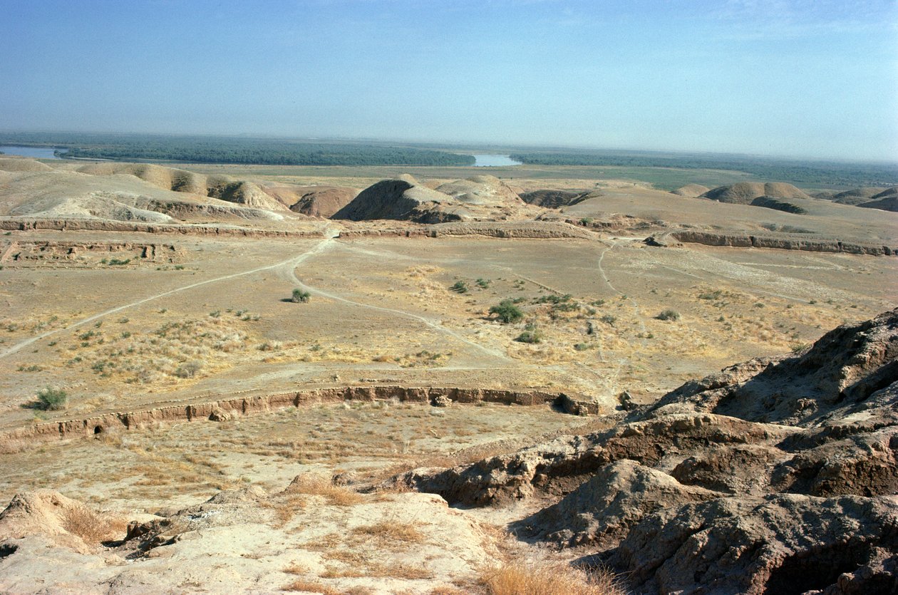 Ansicht des Zikkurats, gebaut vom elamitischen König Untash-Gal (1265-46 v. Chr.) (Foto) von Unbekannt