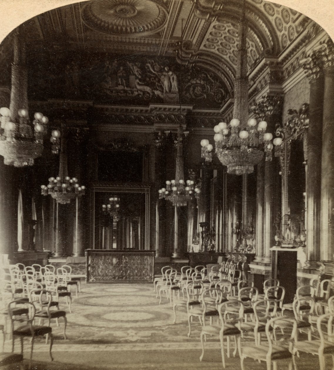 Ballsaal, Buckingham Palace, London von Underwood and Underwood