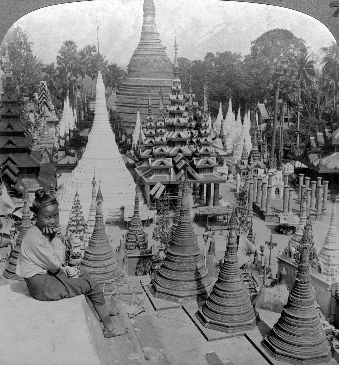Shwedagon-Pagode, Rangun, Birma, ca. 1900er Jahre von Underwood and Underwood